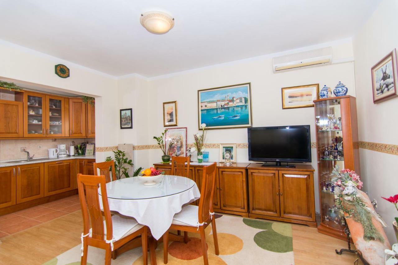 Apartmani Mm Trogir Luaran gambar