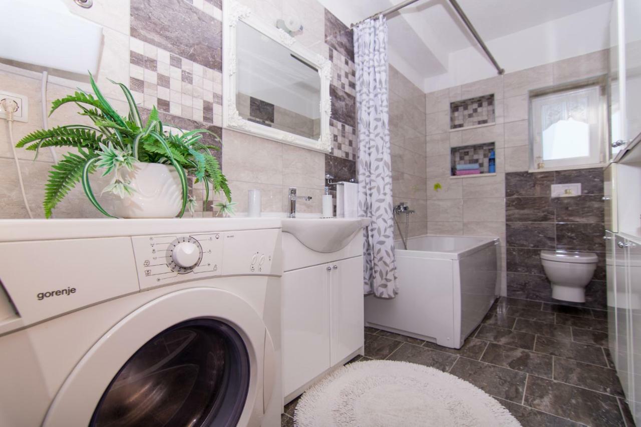 Apartmani Mm Trogir Luaran gambar